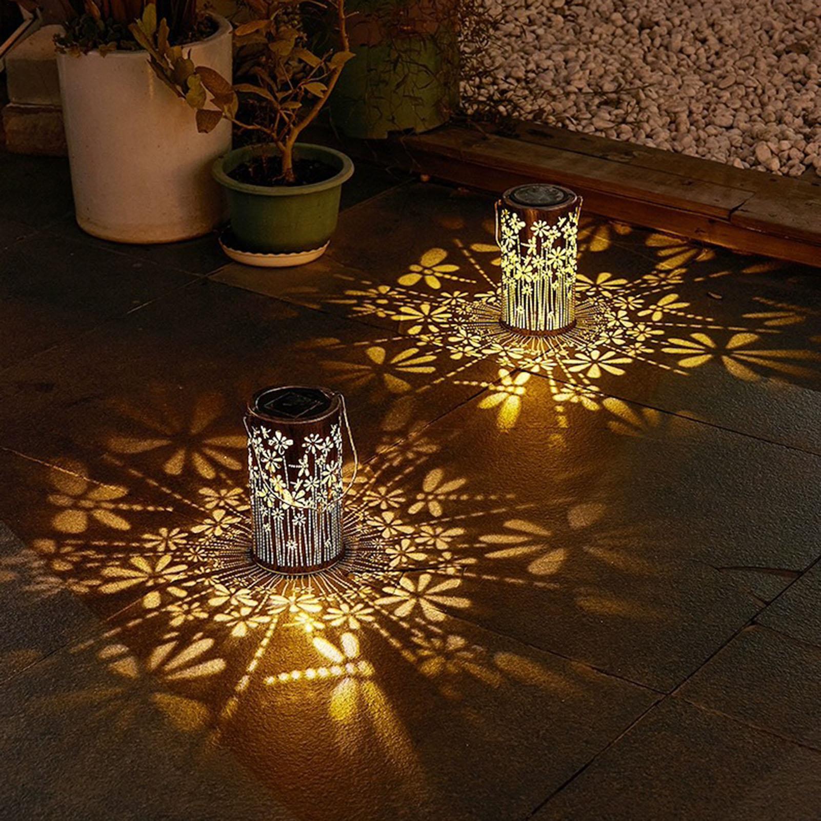 Outdoor Lighting And Landscape - Kolorowe metalowe lampy solarne w kształcie
