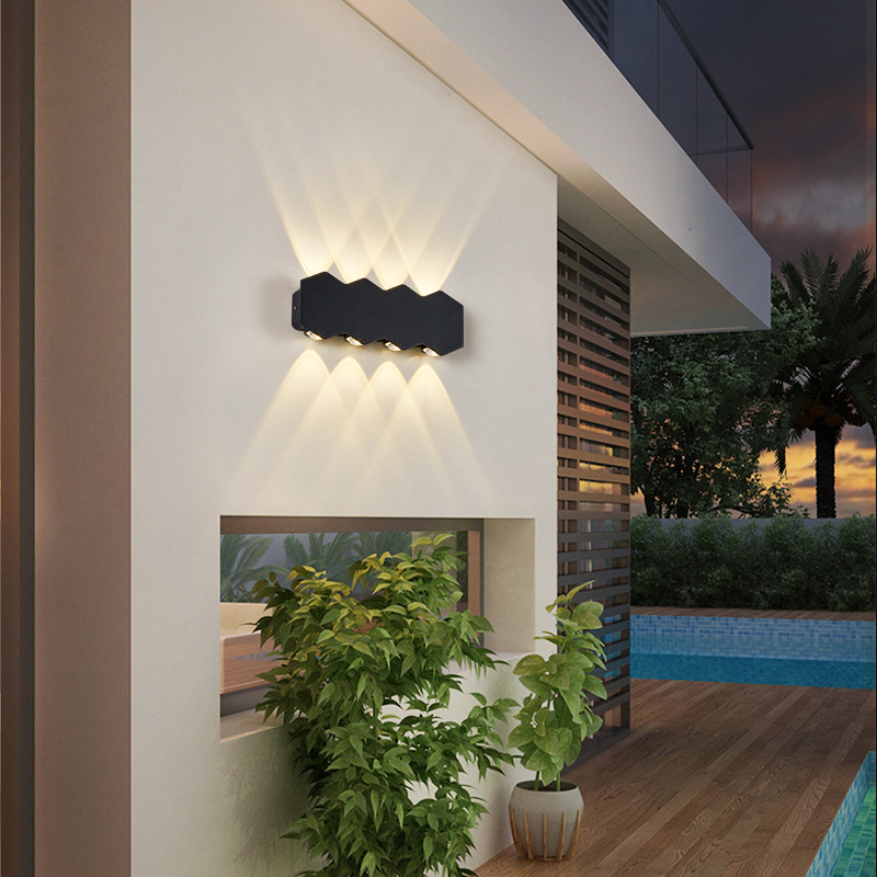 Lampa ścienna LED ze stopu alu – Outdoor Lighting Hardwired recenzja i cena